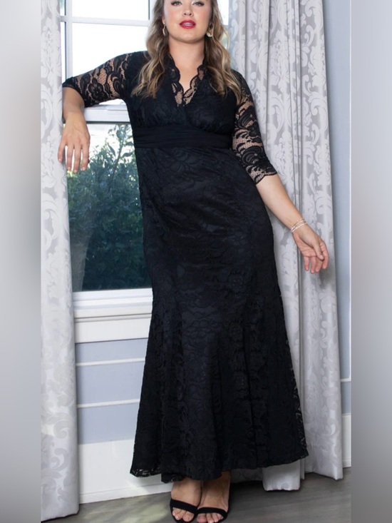 Kiyonna Dresses & Skirts - NWT KIYONNA Screen Siren Lace Gown in Black 2x